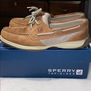 Women’s Sperry top sided